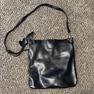 Elegant Black Leather Shoulder Bag
